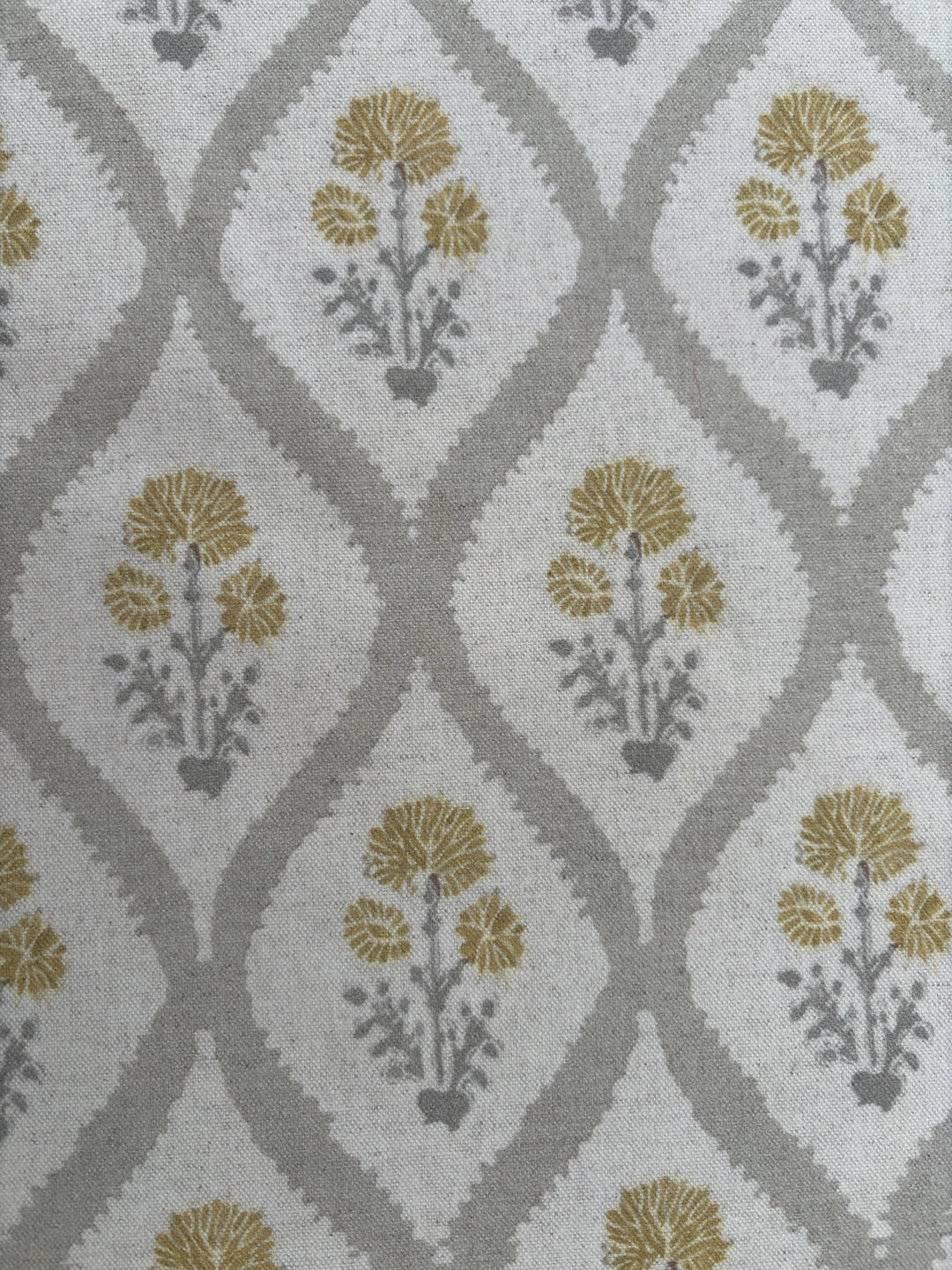 Celandine - Soft Yellow